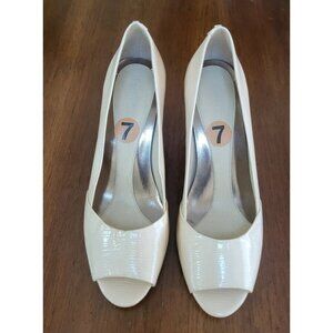 Calvin Klein - White heels, size 7